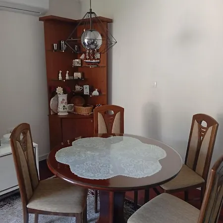 Apartman Travnik شقة ترافنيك